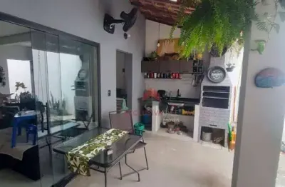 Casa com 2 dormitórios à venda, 150 m² por R$ 552.000 - Vila Industrial -Area gourmet / reformada