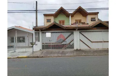 Casa com 3 dormitórios à venda, 126 m² por R$ 675.000,00 - Jardim Augusta - São José dos Campos/SP