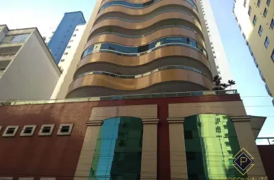 Apartamento com 3 quartos à venda na Rua 904, 180, Centro, Balneário Camboriú