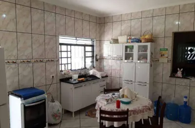 Casa com 3 quartos à venda na Rua Pinhal, Parque Novo Mundo, Americana