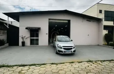 Barracão / Galpão / Depósito à venda na Rua Hélio Douat de Menezes, 95, São João, Itajaí