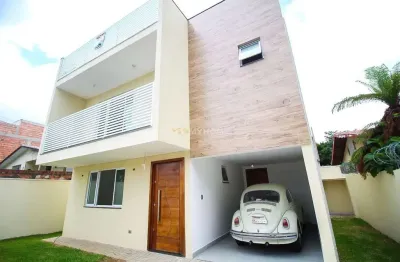 Sobrado novo pronto para morar em Santa Felicidade com 3 suítes - Curitiba