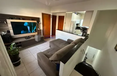 Casa sobreposta para venda em campo da aviação praia grande-sp