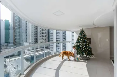 Apartamento perto do mar à venda no ed. la madeson em balneário camboriú