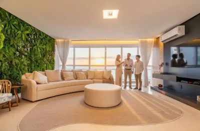 Apartamento à venda na quadra mar de balneário camboriú com 4 suítes
