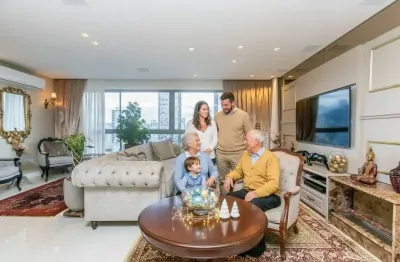 Apartamento quadra mar à venda em balneário camboriú com 3 suítes