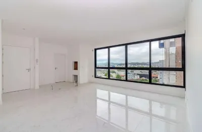Apartamento à venda no Centro de Balneário Camboriú com 3 suítes