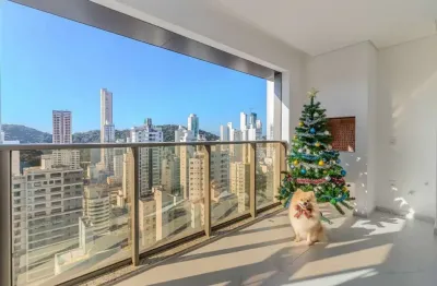 Apartamento à venda com 04 suítes e 03 vagas de garagem em balneário camboriú.