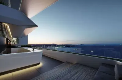 Apartamento à venda com 03 suítes no Centro de Balneário Camboriú.