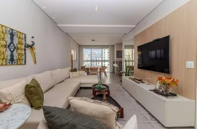 Apartamento mobiliado à venda com 04 dormitórios no centro de balneário camboriú.