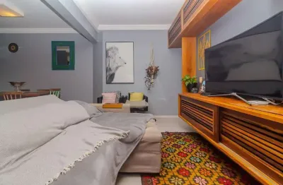 Apartamento à venda com 02 dormitórios, na rua do mar na praia brava.