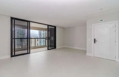 Apartamento com vista para o mar à venda em balneário camboriú.