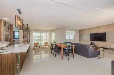 Apartamento duplex à venda no ed. sun island no centro de balneário camboriú