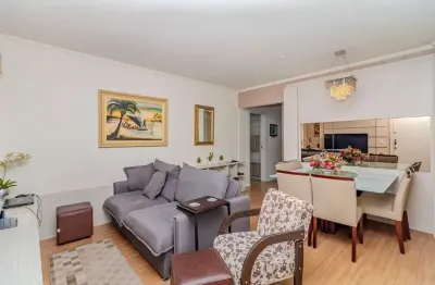 Apartamento a poucos passos do mar à venda no ed. dona camila em balneário camboriú