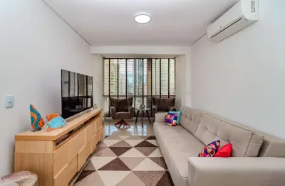 Apartamento em prédio frente mar à venda no ed. saint tropez em balneário camboriú