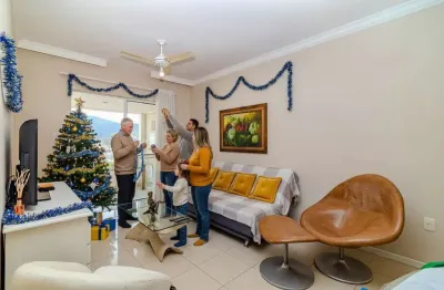 Apartamento quadra mar 2 dormitórios à venda no moradas do bosque