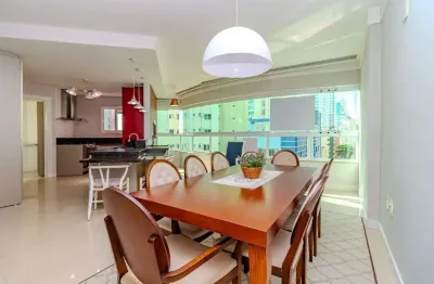 Apartamento com vista mar à venda no ed. evidence tower em balneário camboriú