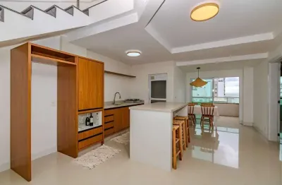 Cobertura duplex com vista mar à venda no ed. emerald residence na praia brava