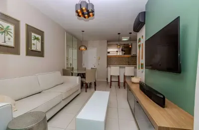 Apartamento a poucos passos do mar à venda no ed. aloha na praia brava