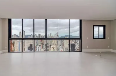 Apartamento com 4 quartos à venda na Rua 600, 250, Centro, Balneário Camboriú