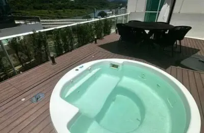 Apartamento com 03 suítes e vista para o mar à venda em balneário camboriú.