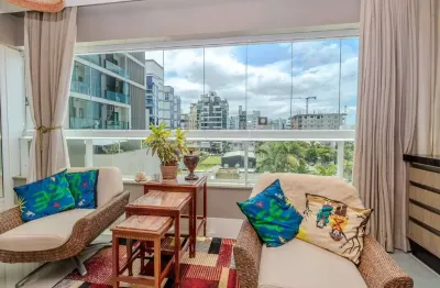 Apartamento 2 suítes à venda no ed. porto madeiro praia brava