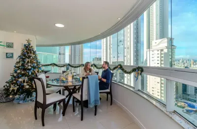 Apartamento com vista mar à venda no ed. torre de lyon em balneário camboriú