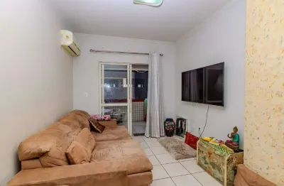 Apartamento à venda na quadra mar de balneário camboriú com 2 quartos