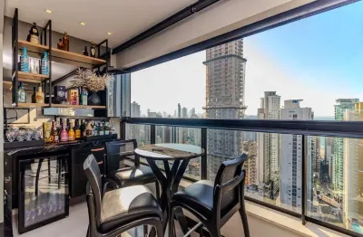 Apartamento à venda com 04 dormitórios no centro de balneário camboriú.