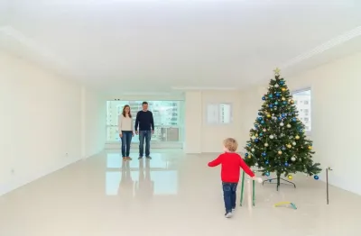 Apartamento próximo ao mar à venda no centro de balneário camboriú