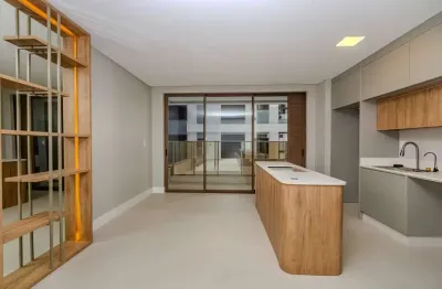 Apartamento à venda a poucos passos do mar na praia brava em itajaí