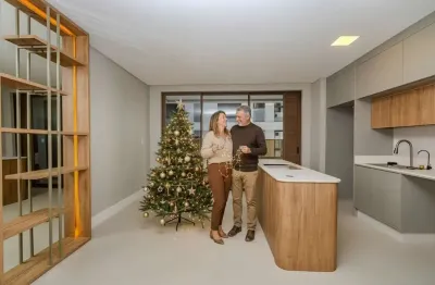 Apartamento à venda a poucos passos do mar na praia brava em itajaí