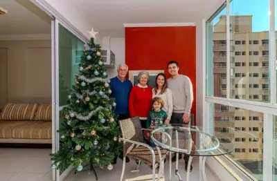 Apartamento a poucos passos do mar à venda em balneário camboriú