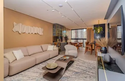 Apartamento à venda no Ed. Farol de Valença em Balneário Camboriú