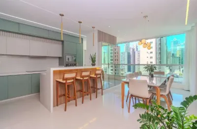 Apartamento com 4 quartos à venda na Rua 906, 130, Centro, Balneário Camboriú
