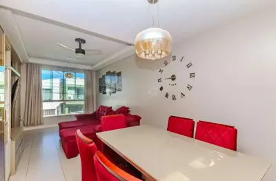 Casa com 3 quartos à venda na Rua 960, 49, Centro, Balneário Camboriú