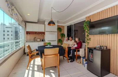 Apartamento à venda a poucos minutos do mar em balneário camboriú