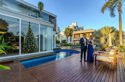 Casa em condomínio fechado com 5 quartos à venda na Avenida Osvaldo Reis, 3299, Praia Brava, Itajaí