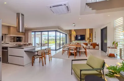 Casa à venda no condomínio caledônia private village em camboriú