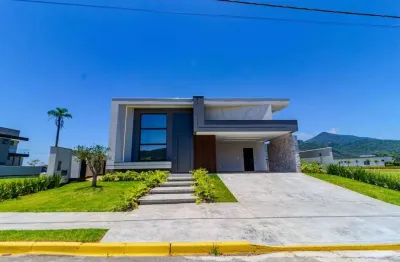 Casa em condomínio fechado com 3 quartos à venda na Rua José Francisco Bernardes, 610, Centro, Camboriú