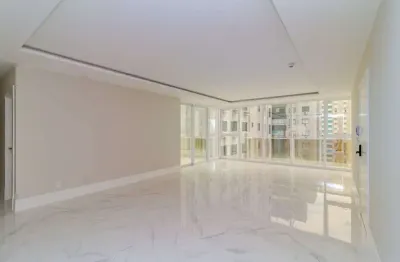 Apartamento diferenciado à venda no centro em balneário camboriú.