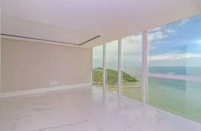 Apartamento frente mar à venda no Edifício Boreal Tower em Balneário Camboriú