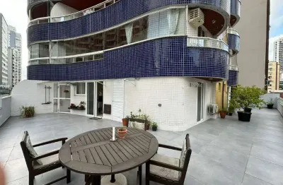 Apartamento com 3 quartos para alugar na Rua 2870, 22, Centro, Balneário Camboriú