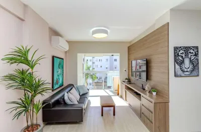 Apartamento com 3 quartos à venda na Rua 3700, 160, Centro, Balneário Camboriú