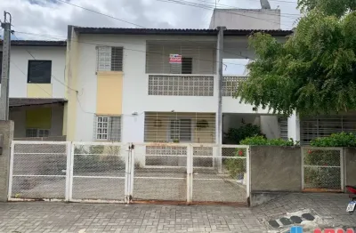 Apartamento com 2 quartos  para alugar, 0.00 m2 por r$700.00  - kennedy - caruaru/pe