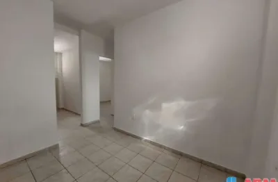 Apartamento com 2 quartos  para alugar, 0.00 m2 por r$650.00  - salgado - caruaru/pe