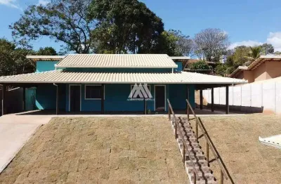 Vendo chácara em itatiaiuçu de 1000m² com 03 quartos e piscina excelente localização.