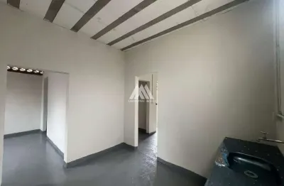 Casa com 3 quartos para alugar na Vila Tavares, Itaúna 