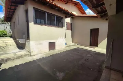 Casa com 3 quartos à venda na Chácara do Quitão, Itaúna 
