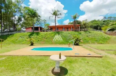 Vendo chácara em itatiaiuçu de 5000m² com 04 quartos e piscina excelente localização